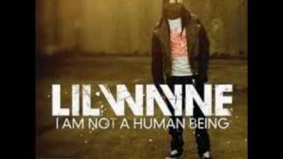 Watch Lil Wayne Hold Up video