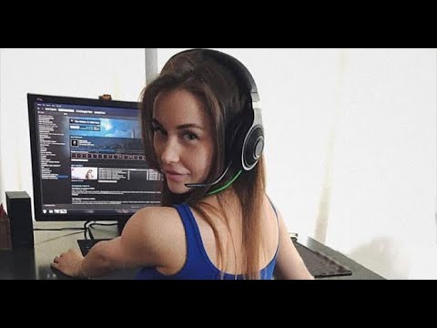 Gamer girl shows teen pussy sexy free porn pic