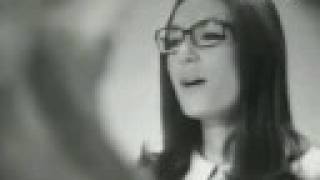 Watch Nana Mouskouri Le Toit De Ma Maison video