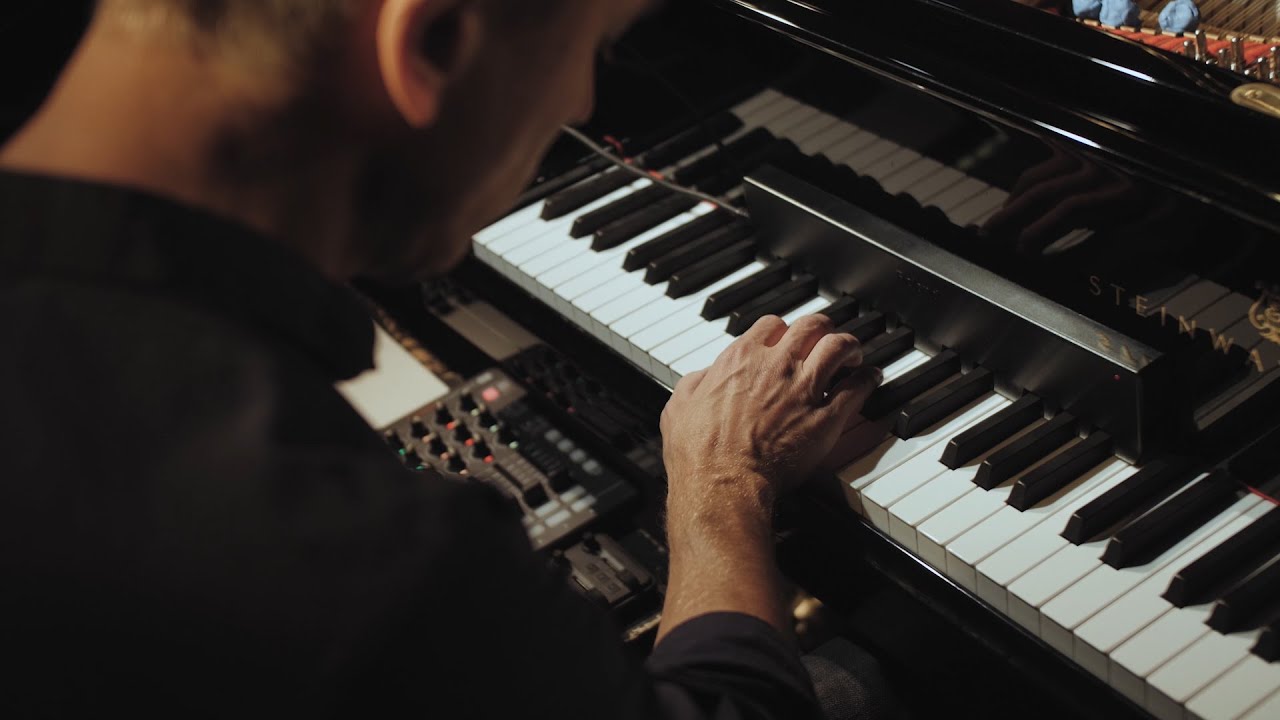 Jeroen van Vliet - MONOCHROMES