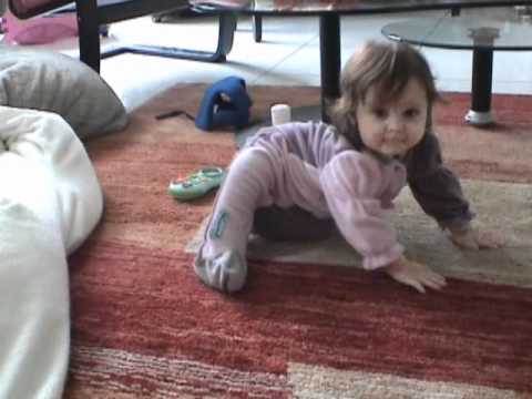 comment apprendre a un bebe a s asseoir
