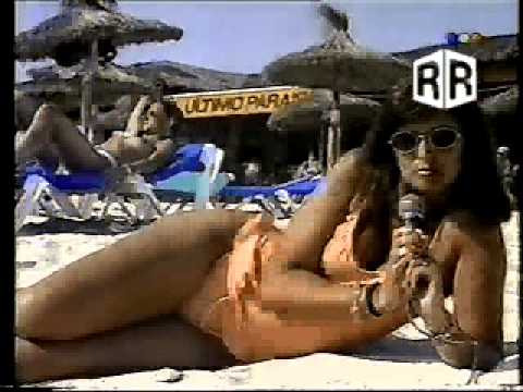 Adriana Salgueiro y los topless 1993 | Resiste un archivo
