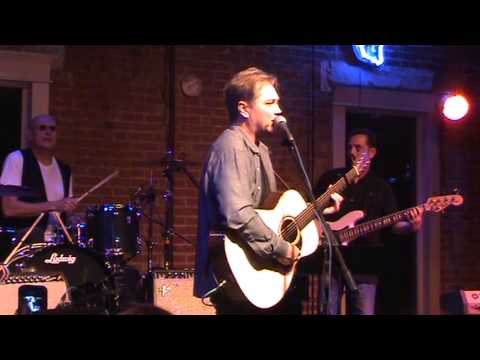 Steve Wariner Small Town Girl LIVE