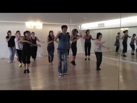 Jadoo Ki Jhappi --- Folk Dance Class at Divine Yoga