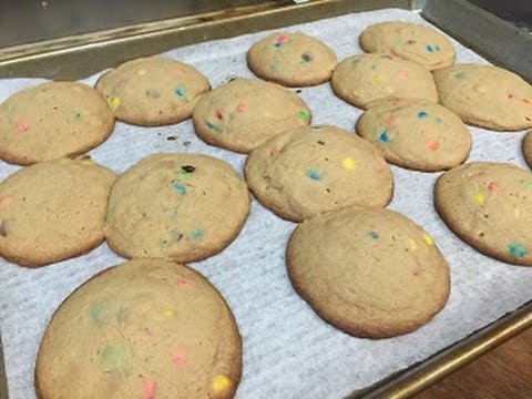 VIDEO : how to make m&ms cookies (subway style) - welcome to henrys howtos i am a fulltime self trained executive chef as well as having alot of experience and knowledge in ...