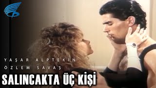 Salıncakta Üç Kişi Türk Filmi | 
