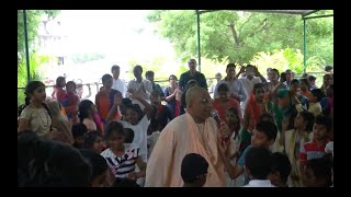 HH Bhakti Vinoda Swami Maharaj - Kirtan & Dance with Kids