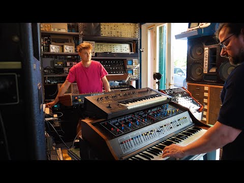 We Play THIS Song On RARE Italian Synthesizers! - Logan Vocal Synth - Crumar Spirit - Siel Mono