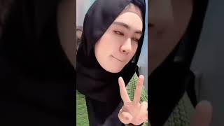 Jilbab Menggoda Bikin Baper
