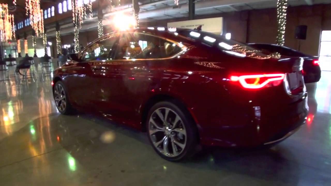 2015 Chrysler 200 fisrt look - YouTube