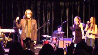 Watch Todd Rundgren Chain Letter video