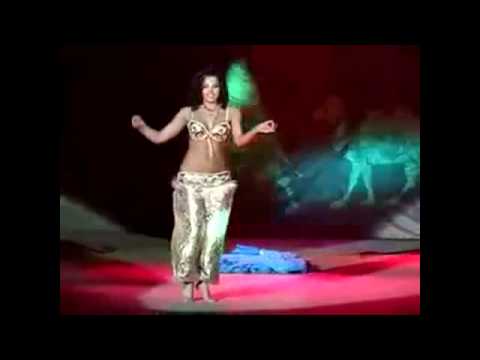 Shakira vs Aida bellydance - Amazing belly dancing