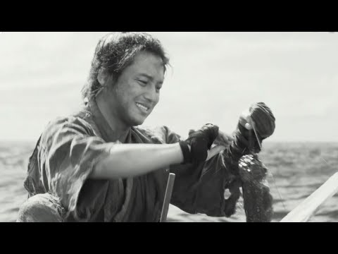 天才学者のソル・ギョングが漁夫のピョン・ヨハンを質問攻め！美しき海洋モノクローム映画、第2弾映像解禁