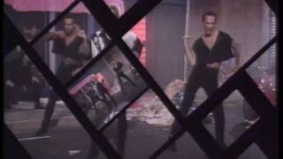 Watch CC Catch Summer Kisses video