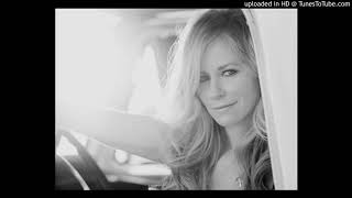 Watch Deana Carter On The Road Again video