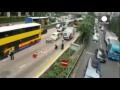 Hong Kong : deux millions de dollars tombent d'un camion
