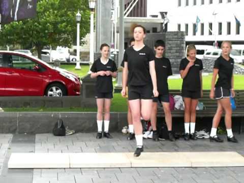 思わずまねしたくなるようなダンスチャネル