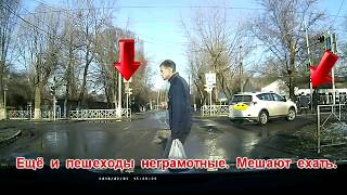 Видео Неадекватный водитель на перекрёстке. Зерноград. от Кирилл Мухин, Зерноград, Россия