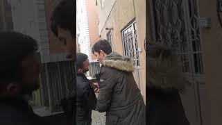 Canı Sıkılınca Arkadaşlarına Dayıyan Abaza Genç