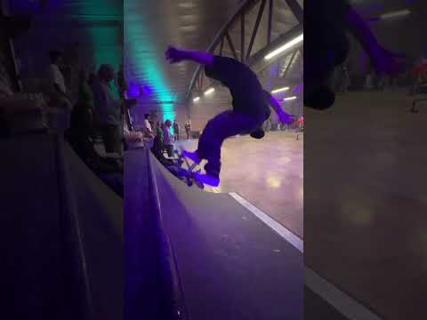 Name this trick ‼️🤯 #skateboardingisfun #skateboarding #miniramp #skateclipsdaily #skatetrip #skate