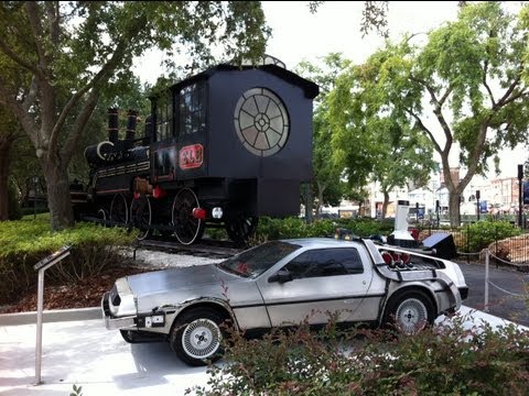 Future Delorean and train New location car - Universal Studios Orlando