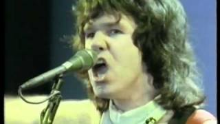 Watch Gary Moore Friday On My Mind video