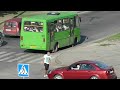 Video идиот на дороге. харьков