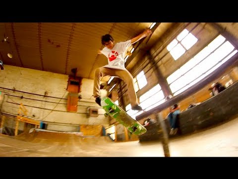 Giovanni Alvarez - Ten Tricks For Double Fisted Tacos!