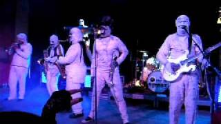 Watch Here Come The Mummies Ho Heave video