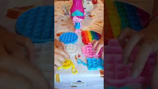 Pop It Push Pop Challenge Schiacciali Tutti Premio Speciale Lore & Tina