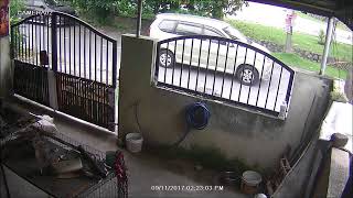2017 Nov 09 Tan Choon Hock Driving Iswara Wcv4161 Or Kancil Wdw8381 Hiding Car & Throw 2X Urine扔尿