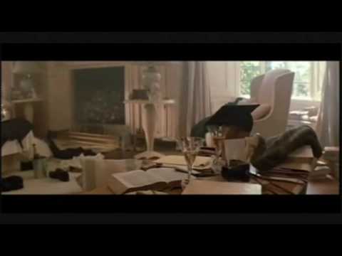 Pierce Brosnan as James Bond: sexy scene Pierce Brosnan as James Bond: sexy scene