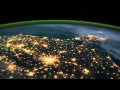 A Föld éjszaka a Nemzetközi Űrállomásról.