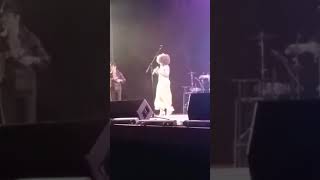 Participação especial no show do Elymar Santos no Teatro Imperator
