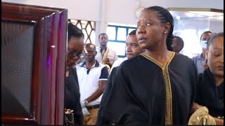 Lady Jay Dee Amwaga Machozi Akimuaga Gadner Kanisani Ashindwa Kuvumilia