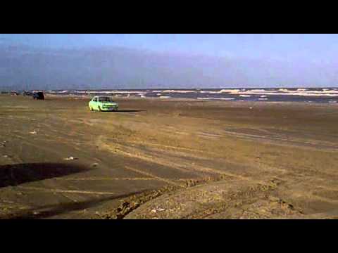 Tbody Chevette aka Opel Kadett C Isuzu Gemini drifting at the beach