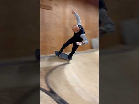 Fired up at Metro Skatecamp Ramp🔥Backside Smith Grind Shuffle BS Noseblunt On Lock, Tailslide Spine