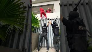 Money Heist Vs Police 🚔 Escaping #Moneyheist #Police #Parkour #Latotem