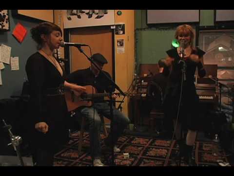 Nouvelle Vague - Blister in the Sun LIVE ON WFMU