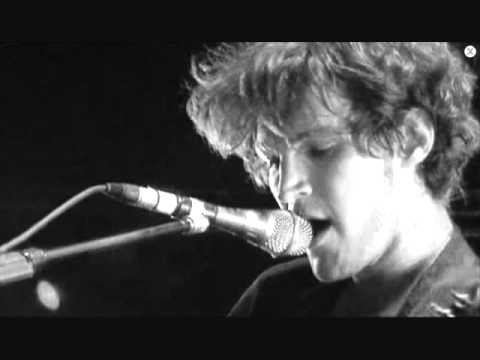 Martyn LeNoble - Closer (feat. Josh Klinghoffer)
