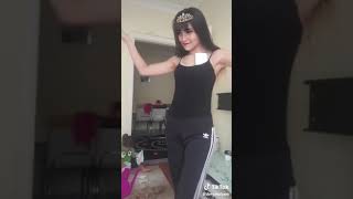 Yeni̇ Geli̇n Twerk Yapiyor