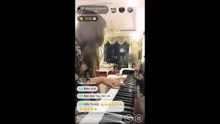 Bigo - Cute Vietnames Girl Play Piano - Hai Phuong Nguyen