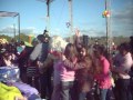 Bailando en la Fiesta del Día del Niño en Diamante