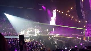 190320 BTS World Tour Love Yourself Hong Kong - So what (Park Bo Gum watching)