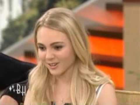 Annasophia Robb 2011. Ludwig + Annasophia Robb