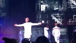 NCT 127 - Back 2 U (AM 01:27) in Chicago