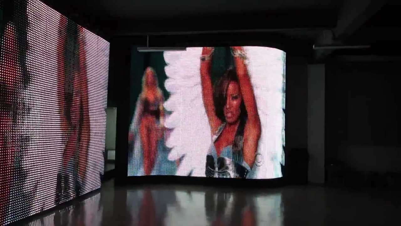 Zeus 18mm Outdoor Led Flexible Curtain Screen Demo Zeus 18mm Outdoor Led Flexible Curtain Screen Demo Victoria Fashion Show
