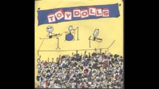 Watch Toy Dolls Howza Bouta Kiss Babe video