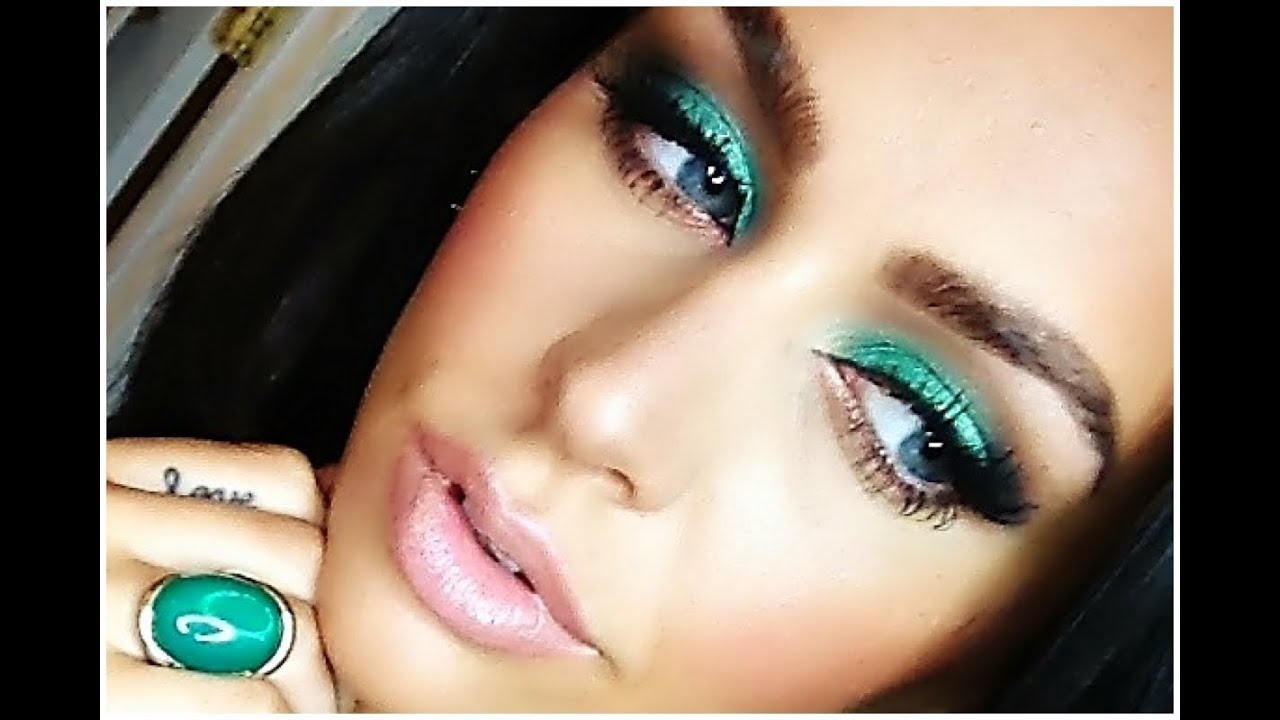 Smokey el verde esmeralda de los ojos Tutorial de maquillaje Smokey el verde esmeralda de los ojos Tutorial de maquillaje