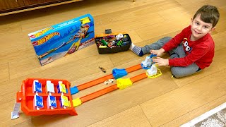 Yusufa Doğum Günü Hediyesi Hotwheels Action Oyuncak Setini Açıp Kurdukbirlikte Yarış Yaptık
